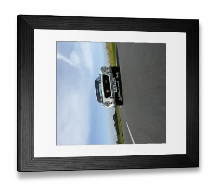 Framed Print : 1971 Gilbern Invader Framed Print : 1971 Gilbern Invader