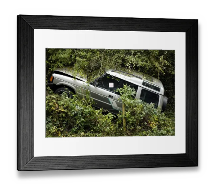 Framed Print : Land Rover Discorery