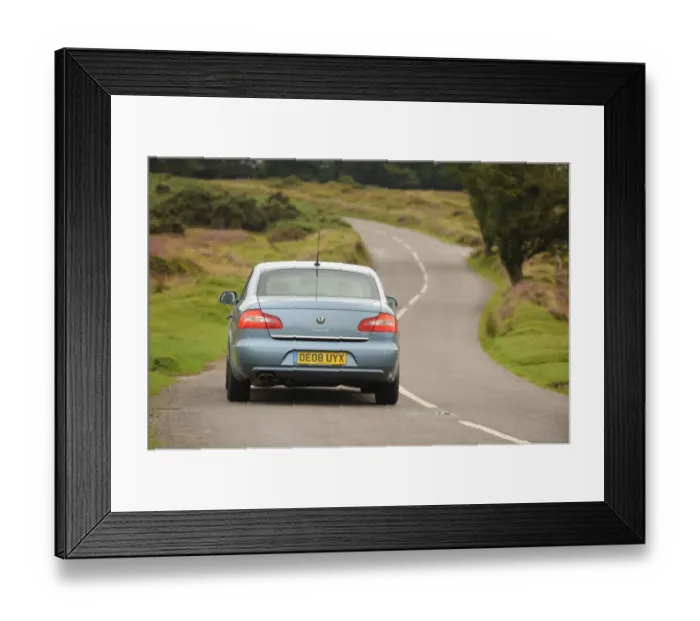 Framed Print : Skoda SUPERB 2008 Framed Print : Skoda SUPERB 2008