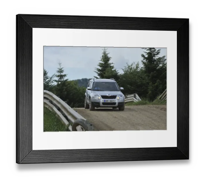 Framed Print : Skoda Yeti 2009 Framed Print : Skoda Yeti 2009