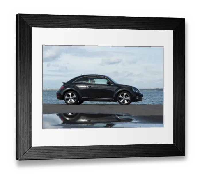 Framed Print : E01186 Volkswagen Beetle