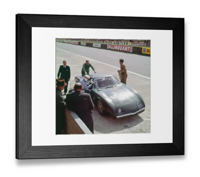 Framed Print : Rover BRM turbine. Jackie Stewart climbs in, Le mans 1965 Framed Print : Rover BRM turbine. Jackie Stewart climbs in, Le mans 1965