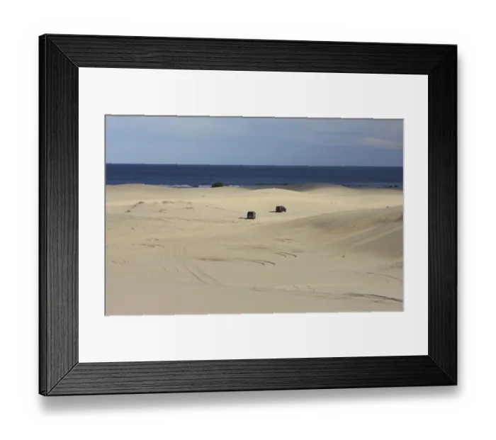 Framed Print : Mitsubishi Delica Space Gear V6 1996 in Sand dunes Framed Print : Mitsubishi Delica Space Gear V6 1996 in Sand dunes