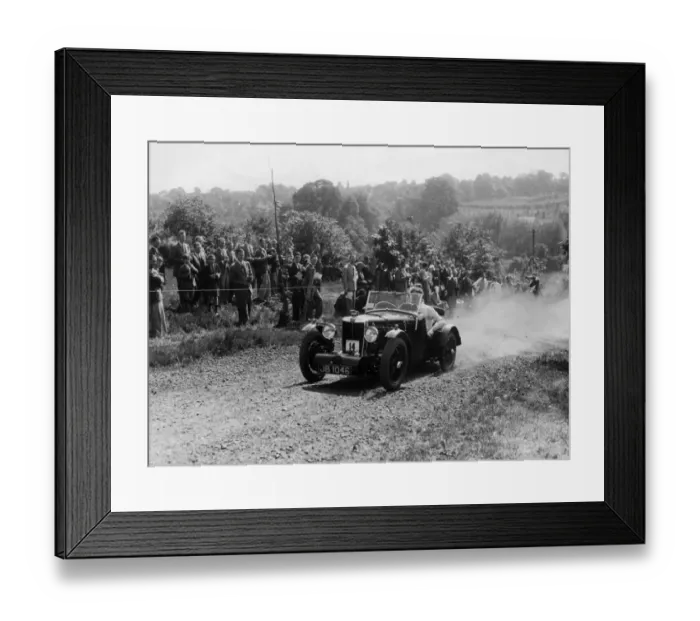 Framed Print : MG K3 Magnette prototype. Bugatti OC Amersham Hill Climb