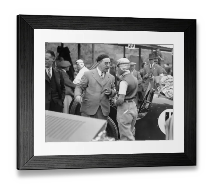 Framed Print : Nuvolari with his MG K3 Magnette at 1933 Ulster TT