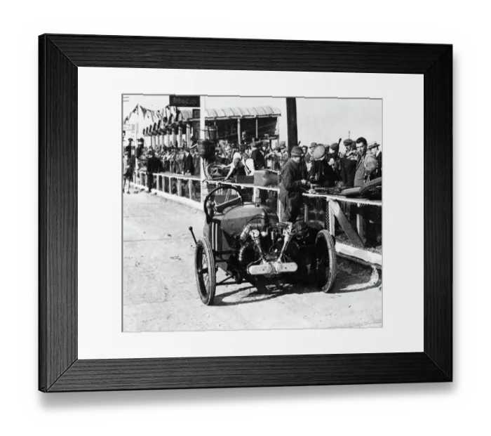 Framed Print : 200 mile race 1922 Morgan Anzani engine. Douglas Hawkes, Brooklands 1922