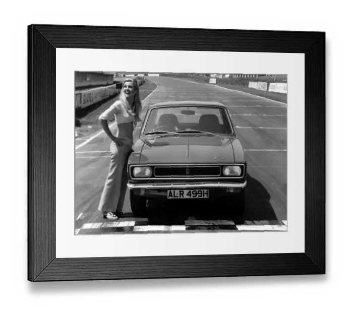 Framed Print : 1969 Hillman Hunter GT Framed Print : 1969 Hillman Hunter GT