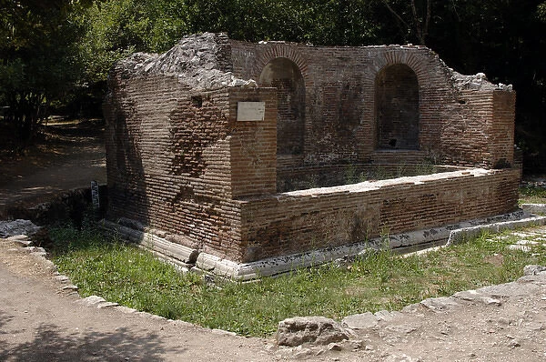 Roman art. Fountain dedicated to the Nymphas. 2nd century A
