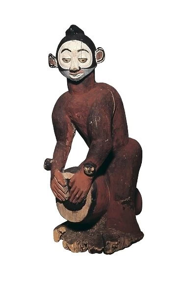 Sculpture with drum. Art of the Yaka people (Congo)