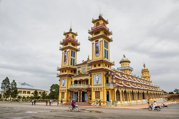 Cao Dai temple, Tay Ninh, Vietnam, Indochina, Southeast Asia, Asia