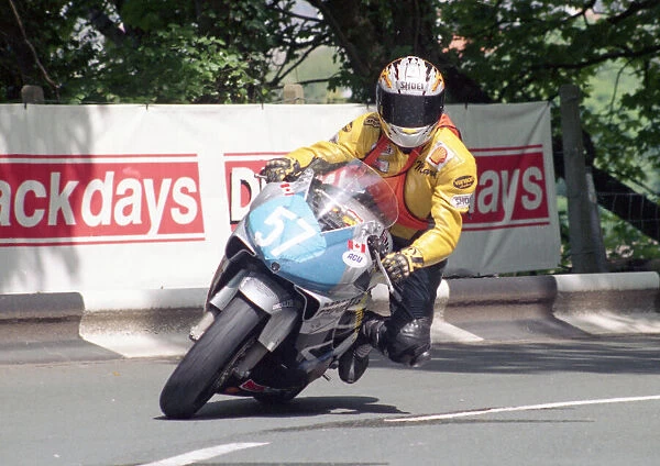 Mark Gardiner (Honda) 2002 Junior 600 TT