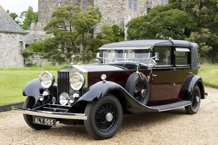 Framed Print : 1933 Rolls - Royce Phantom II Sedanca de Ville. Barker body