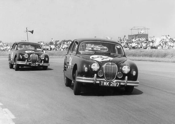 1958 Jaguar mk2 3.4, Roy Salvadori at the wheel