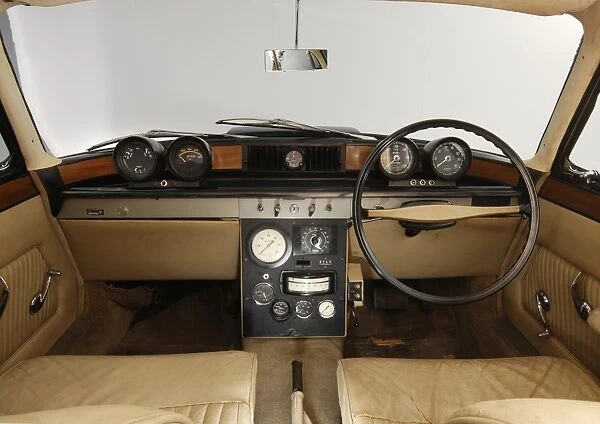 1961 Rover T4 gas turbine car interior