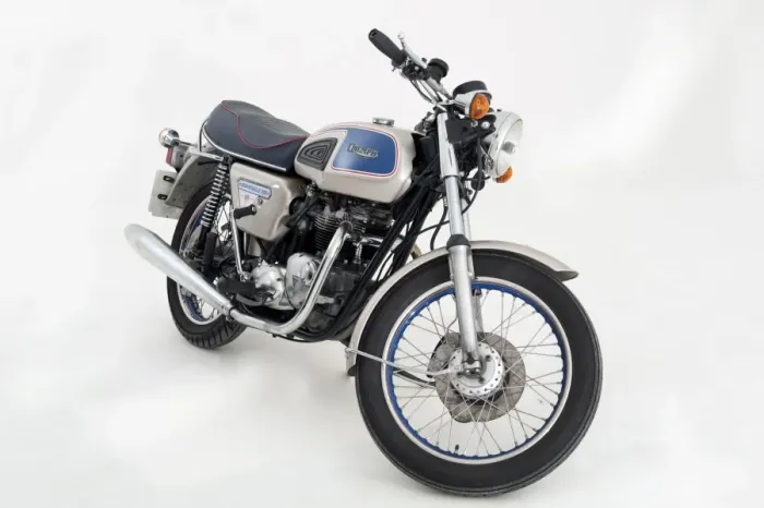 Framed Print : 1977 Triumph Bonneville 750cc Jubilee Framed Print : 1977 Triumph Bonneville 750cc Jubilee