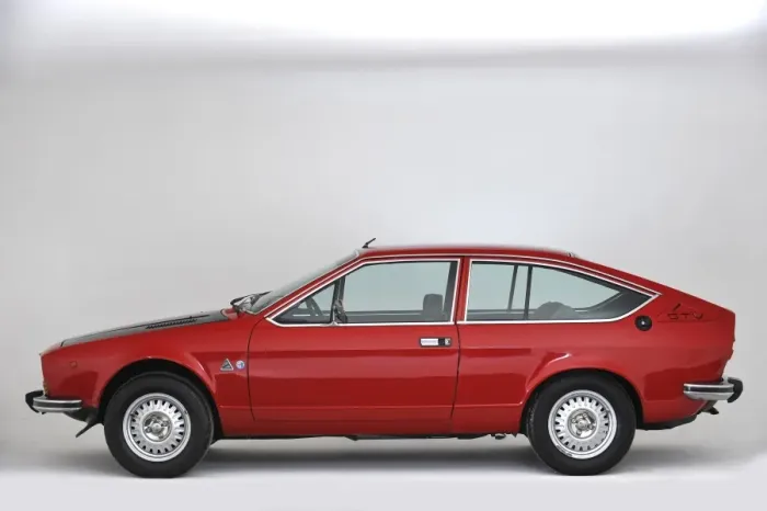 Framed Print : 1981 Alfa Romeo Alfetta GTV Framed Print : 1981 Alfa Romeo Alfetta GTV