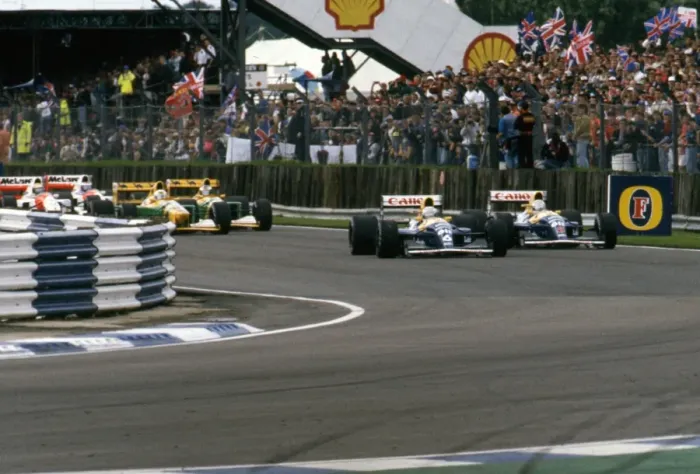 Framed Print : 1992 British Grand Prix, Silverstone. Patrese leads Mansell in their Williams FW14B into Copse Framed Print : 1992 British Grand Prix, Silverstone. Patrese leads Mansell in their Williams FW14B into Copse