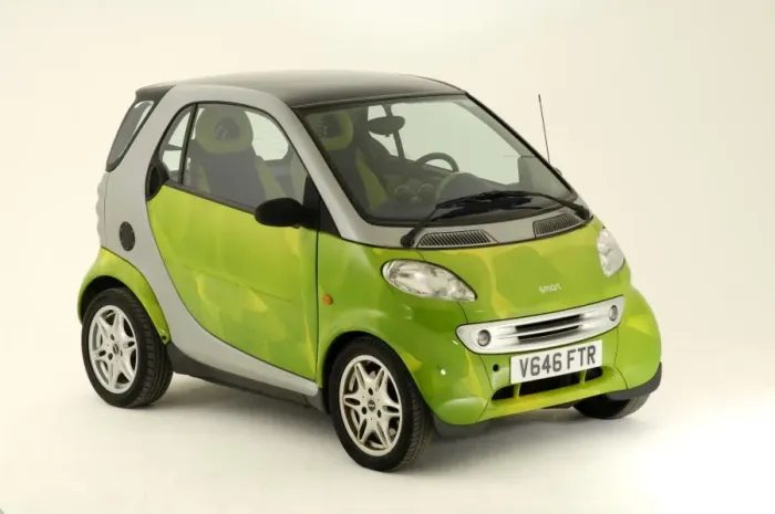 Framed Print : 2001 Smart car