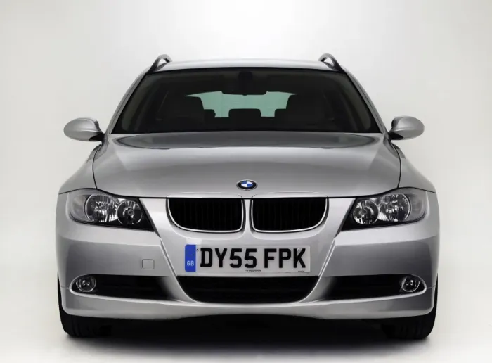 Framed Print : 2005 BMW 320d touring Framed Print : 2005 BMW 320d touring