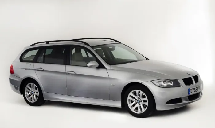 Framed Print : 2005 BMW 320d touring