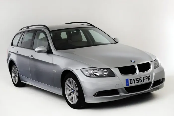 Framed Print : 2005 BMW 320d touring Framed Print : 2005 BMW 320d touring