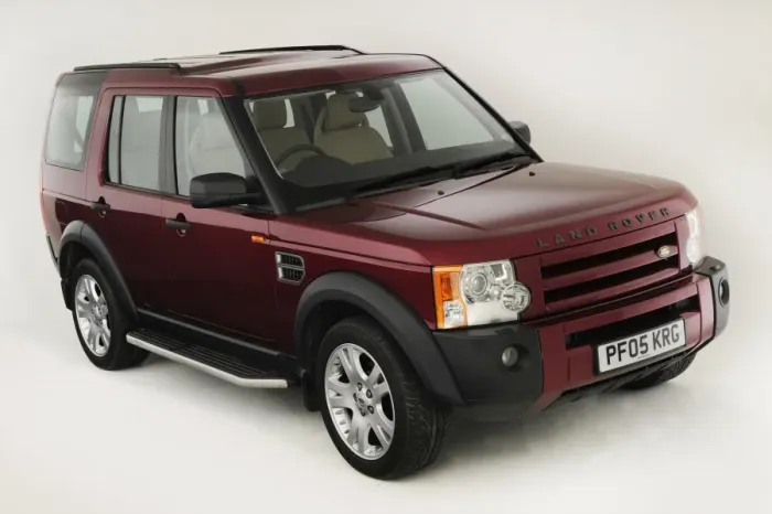 Framed Print : 2005 Land Rover Discovery 3
