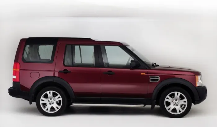 Framed Print : 2005 Land Rover Discovery 3