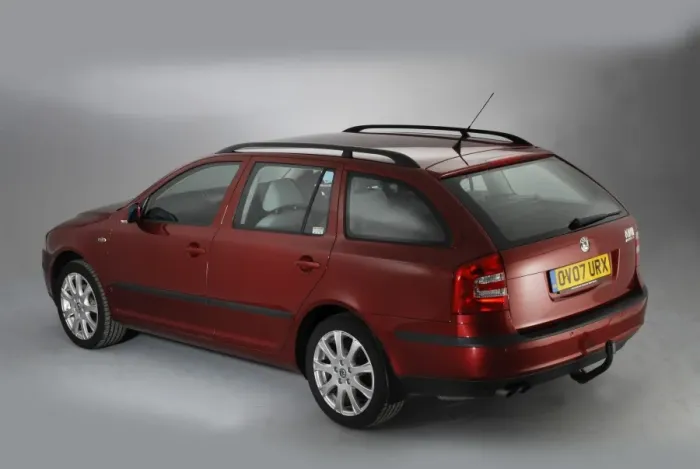 Framed Print : 2007 Skoda Octavia estate Framed Print : 2007 Skoda Octavia estate