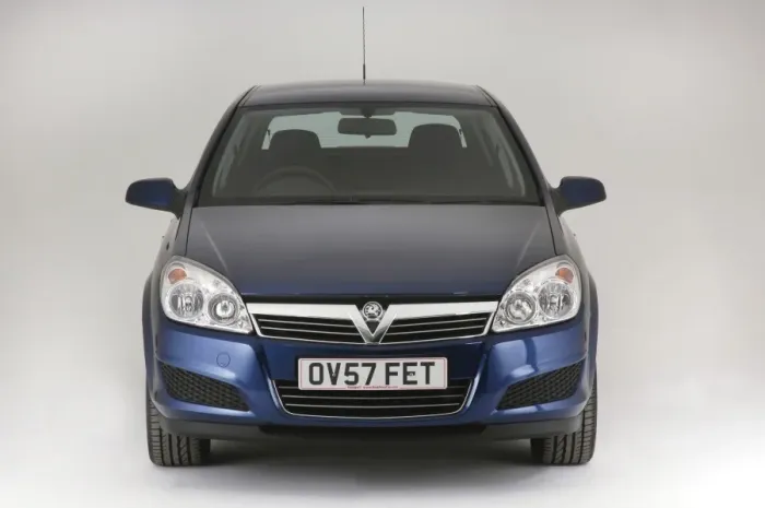 Framed Print : 2007 Vauxhall Astra