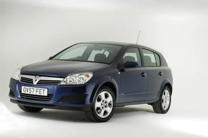 Framed Print : 2007 Vauxhall Astra Framed Print : 2007 Vauxhall Astra