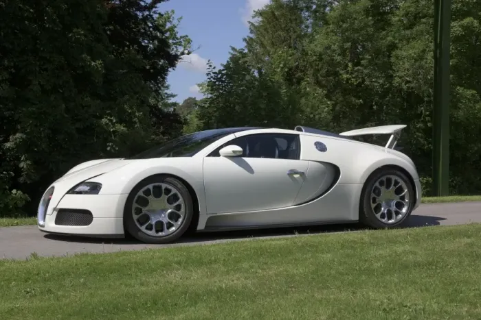 Framed Print : 2009 Bugatti Veyron Grand Sport