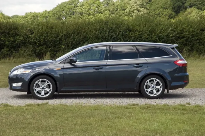 Framed Print : 2009 Ford Mondeo Framed Print : 2009 Ford Mondeo