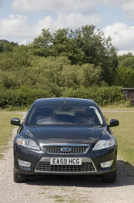Framed Print : 2009 Ford Mondeo