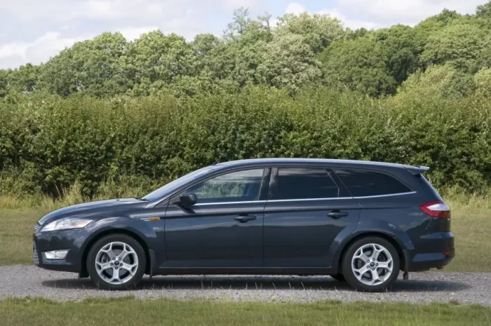 Framed Print : 2009 Ford Mondeo Framed Print : 2009 Ford Mondeo