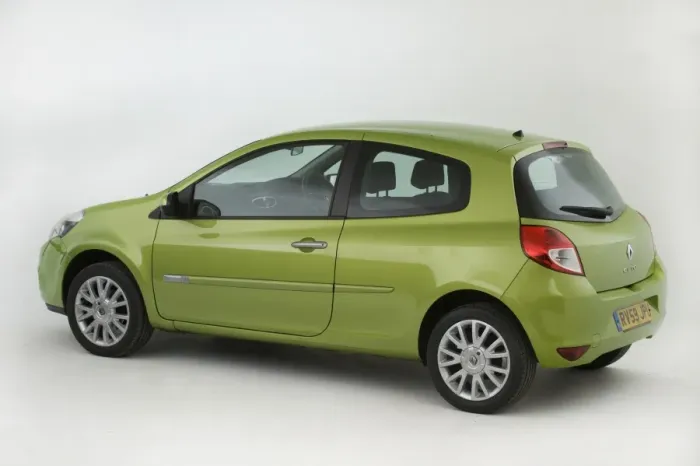 Framed Print : 2009 Renault Clio