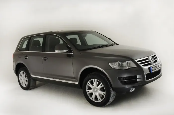 Framed Print : 2009 Volkswagen Touareg V6 Tdi Framed Print : 2009 Volkswagen Touareg V6 Tdi