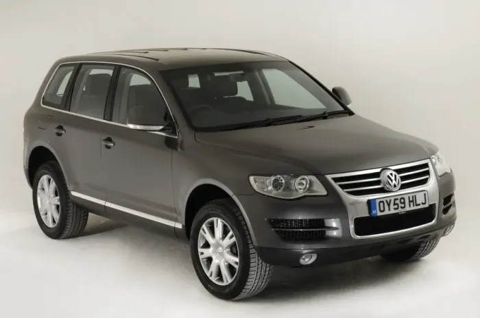 Framed Print : 2009 Volkswagen Touareg V6 Tdi