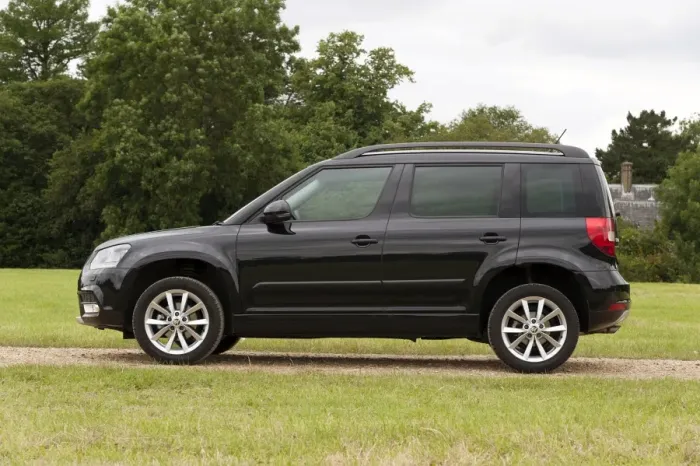 Framed Print : 2014 Skoda Yeti SE