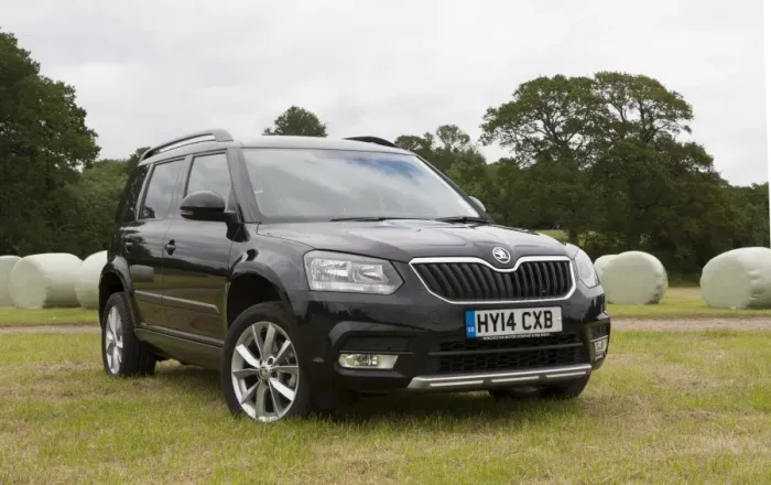 Framed Print : 2014 Skoda Yeti SE