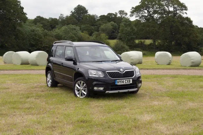Framed Print : 2014 Skoda Yeti SE