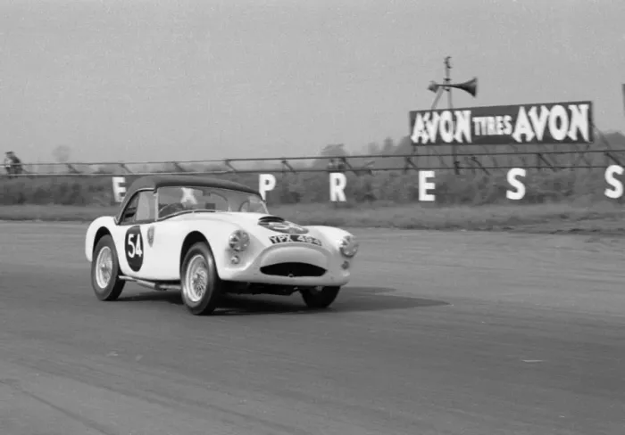 Framed Print : A. C. Ace / Bristol Ecurie Chiltern J. McKechnie. Silverstone 9 / 5 / 1959, CD6724 Framed Print : A. C. Ace / Bristol Ecurie Chiltern J. McKechnie. Silverstone 9 / 5 / 1959, CD6724