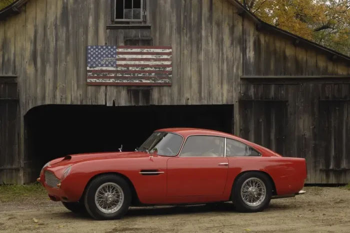 Framed Print : Aston Martin DB4 Framed Print : Aston Martin DB4