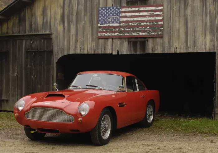 Framed Print : Aston Martin DB4 Framed Print : Aston Martin DB4