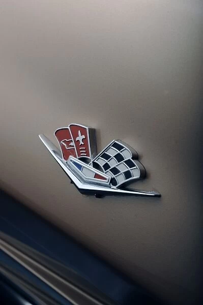 Chevrolet Corvette Stingray convertible 1964 badge