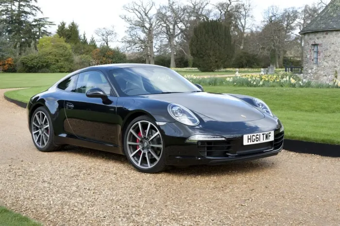 Framed Print : E01167 Porsche 911 Carreras 2011