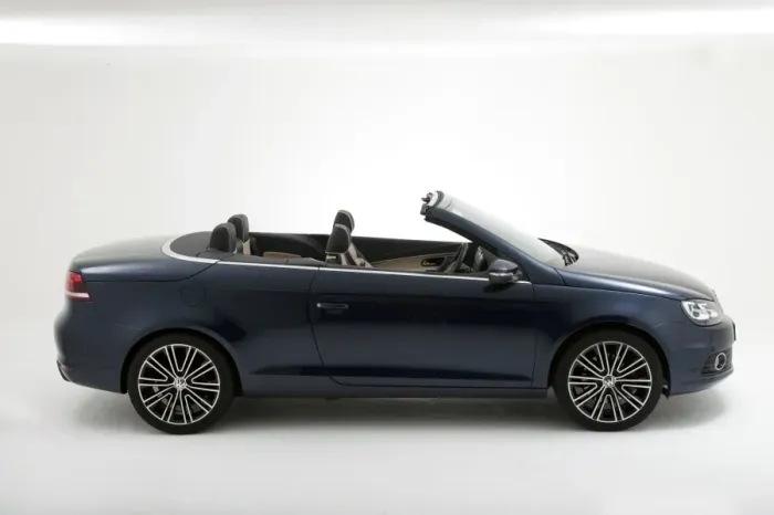 Framed Print : E01171 Volkswagen Eos 2011 Framed Print : E01171 Volkswagen Eos 2011