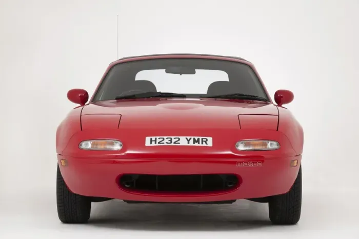 Framed Print : E01547 Mazda MX5 MK1 Roadster 1990
