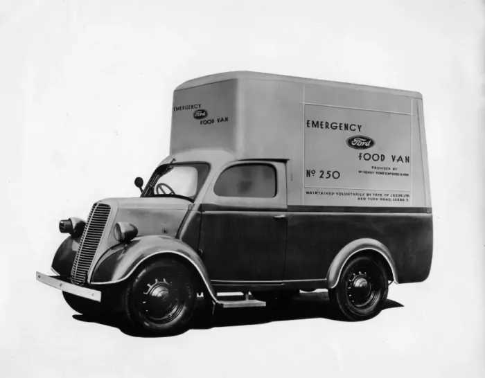 Framed Print : Ford E83W 10cwt emergency food van 1943 Framed Print : Ford E83W 10cwt emergency food van 1943