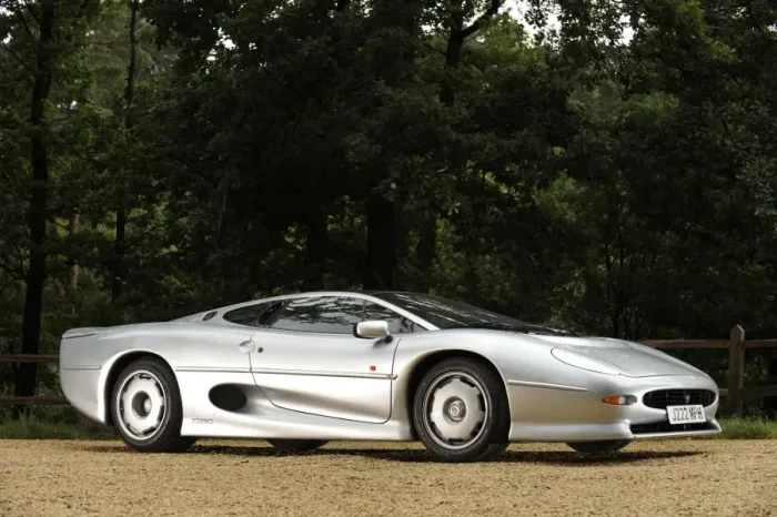 Framed Print : Jaguar XJ220R 1993 Framed Print : Jaguar XJ220R 1993
