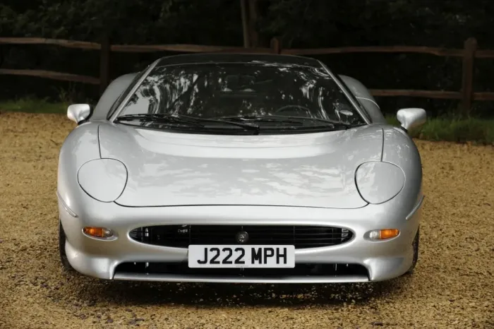Framed Print : Jaguar XJ220R 1993